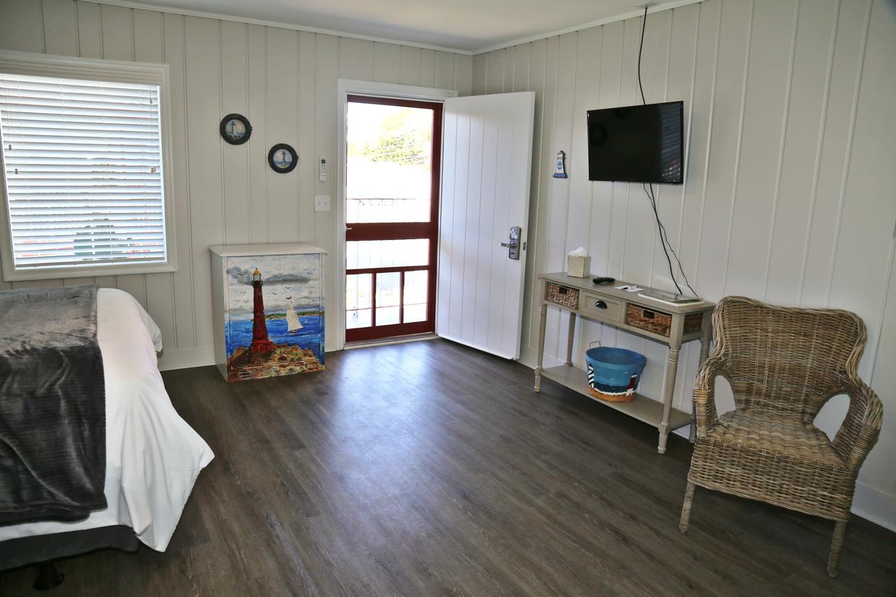 Riverview Inn Колониал Бийч Екстериор снимка